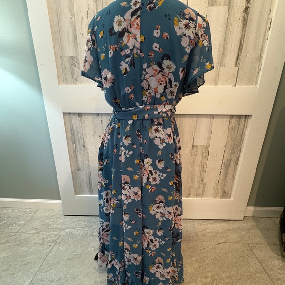 TORRID HI-LOW DRESS SIZE 1 - Picture 6 of 9